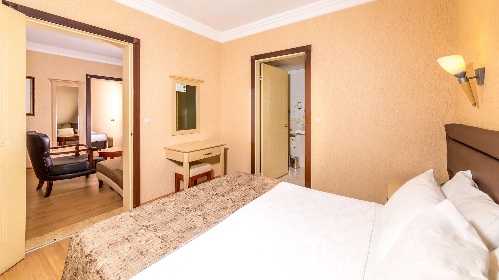 מרמריס Julian Forest Suites מראה חיצוני תמונה