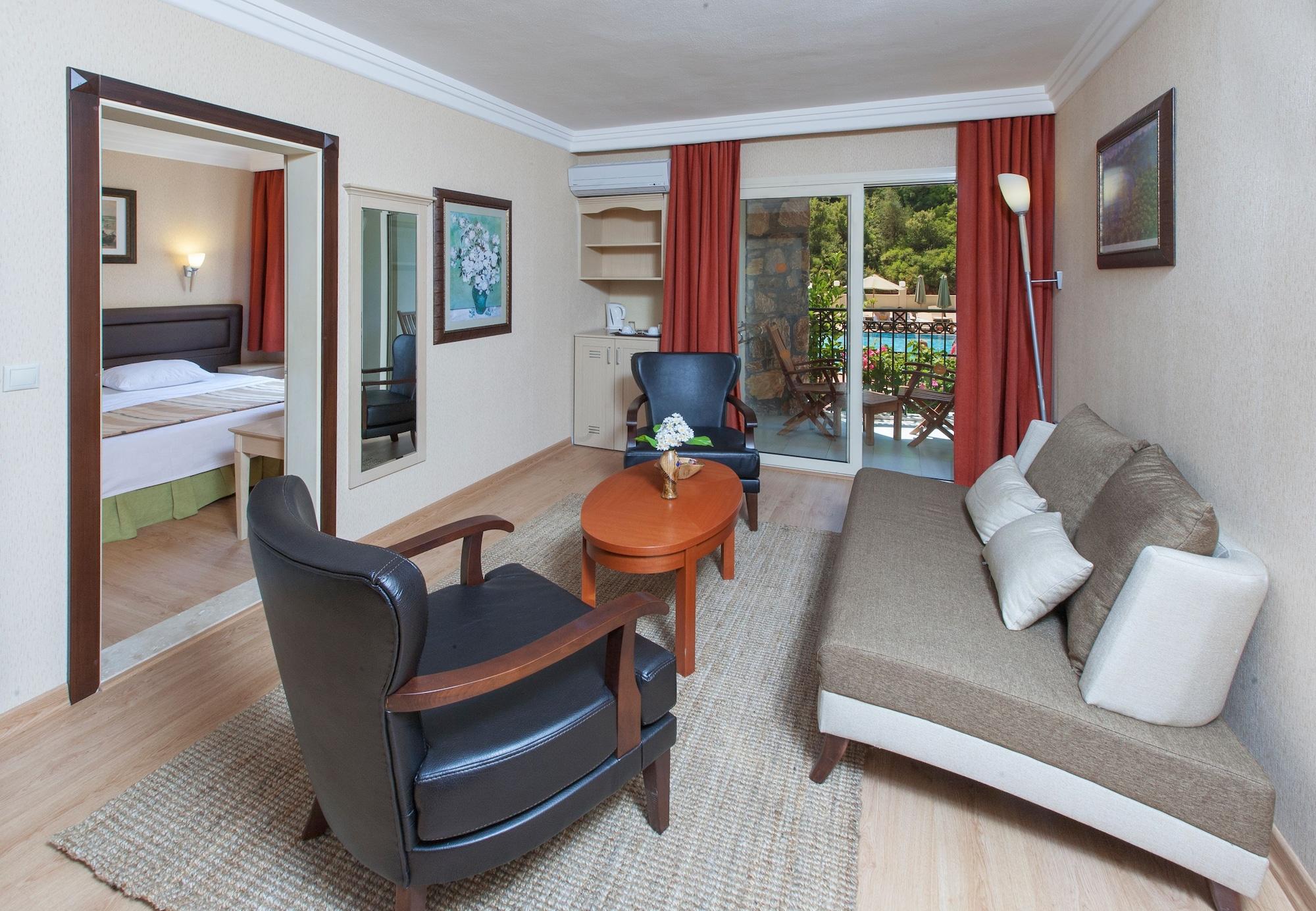 מרמריס Julian Forest Suites מראה חיצוני תמונה