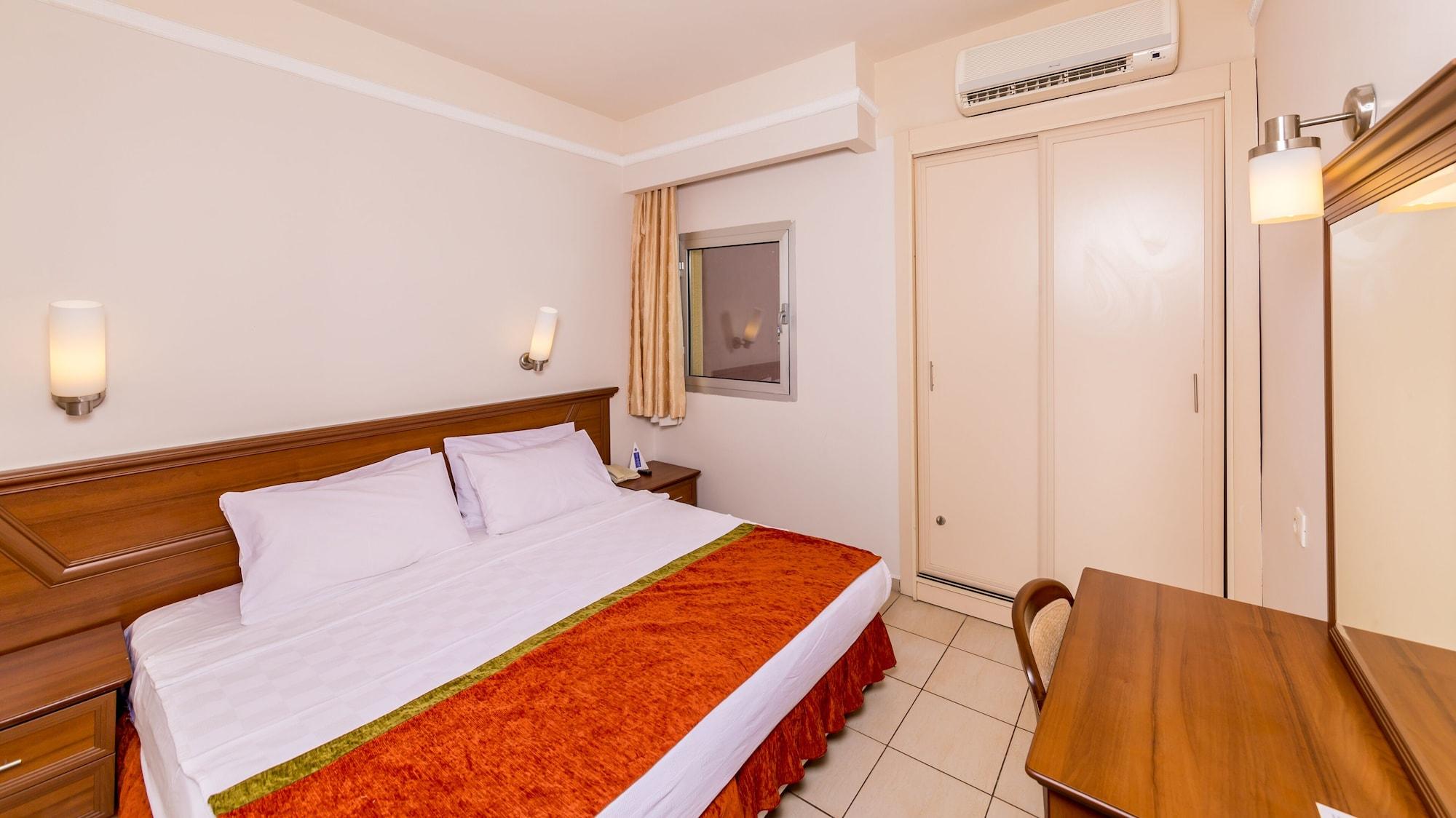מרמריס Julian Forest Suites מראה חיצוני תמונה