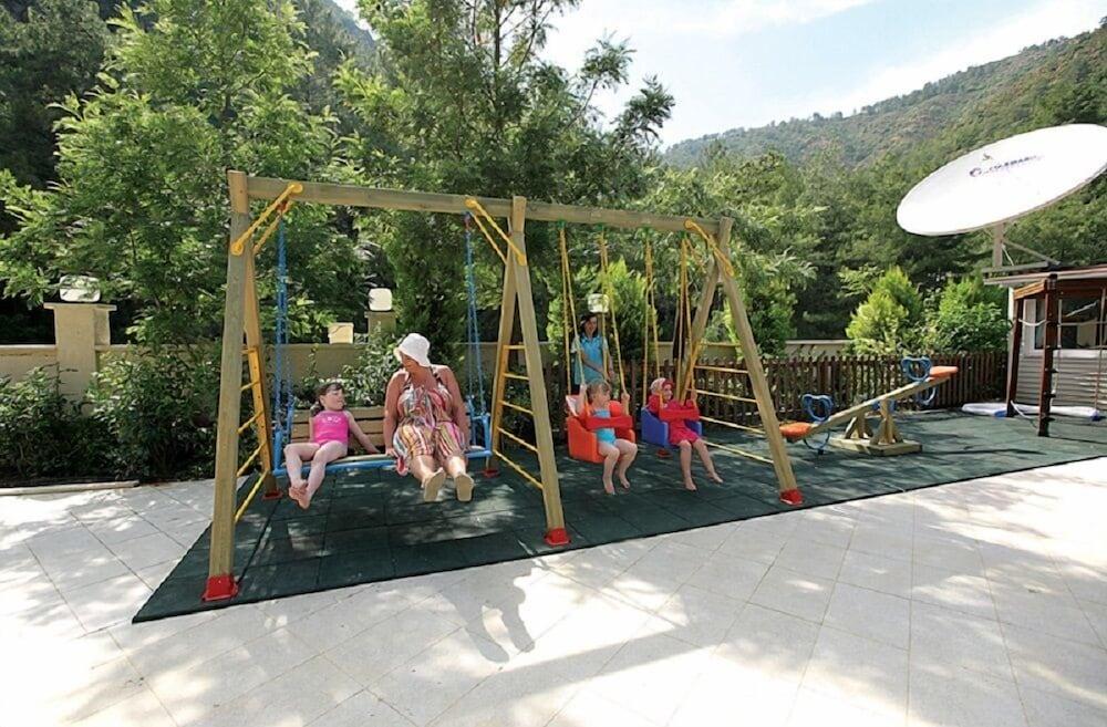 מרמריס Julian Forest Suites מראה חיצוני תמונה