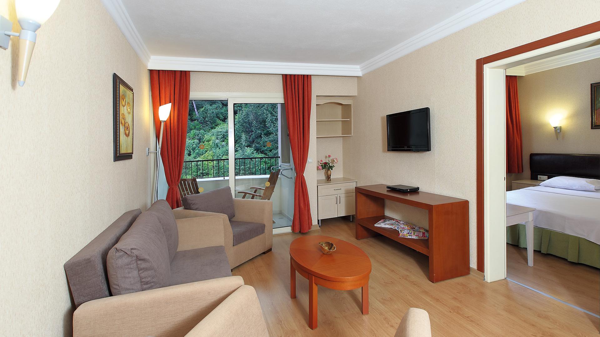 מרמריס Julian Forest Suites מראה חיצוני תמונה