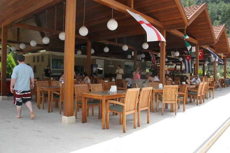 מרמריס Julian Forest Suites מראה חיצוני תמונה