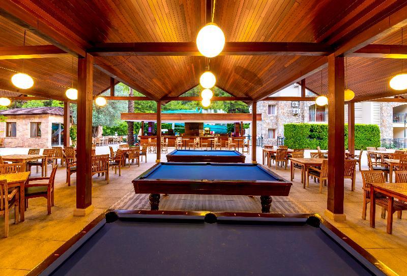 מרמריס Julian Forest Suites מראה חיצוני תמונה