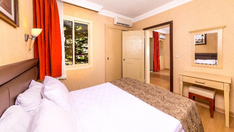 מרמריס Julian Forest Suites מראה חיצוני תמונה